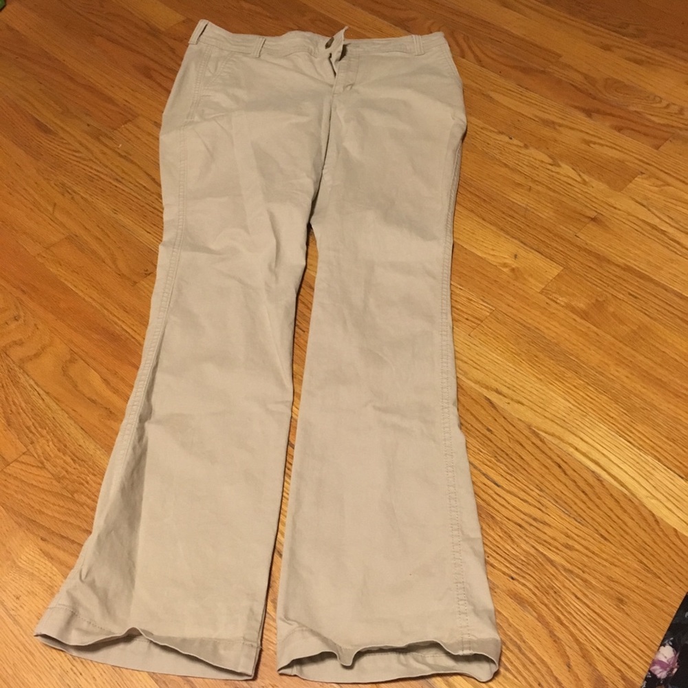 Old Navy Khaki Pants - 10 Regular